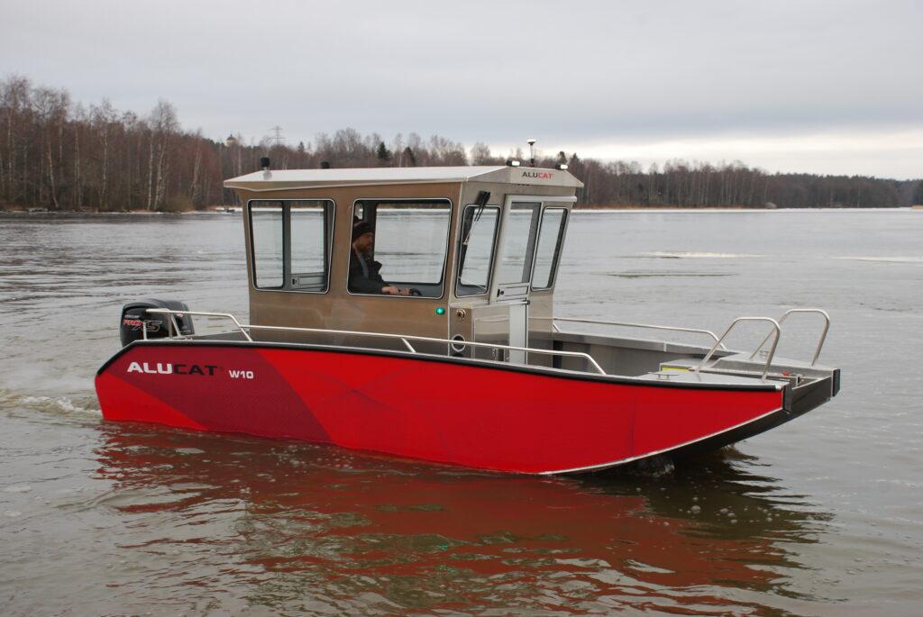 ALUCAT® W10 CABIN4 | Four‑person cabin boat