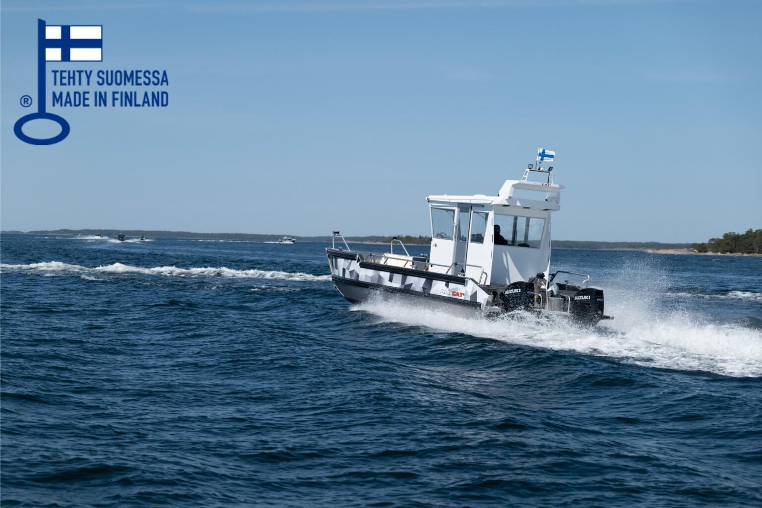 ALUCAT® | Stable and accessible aluminum boats for professional use